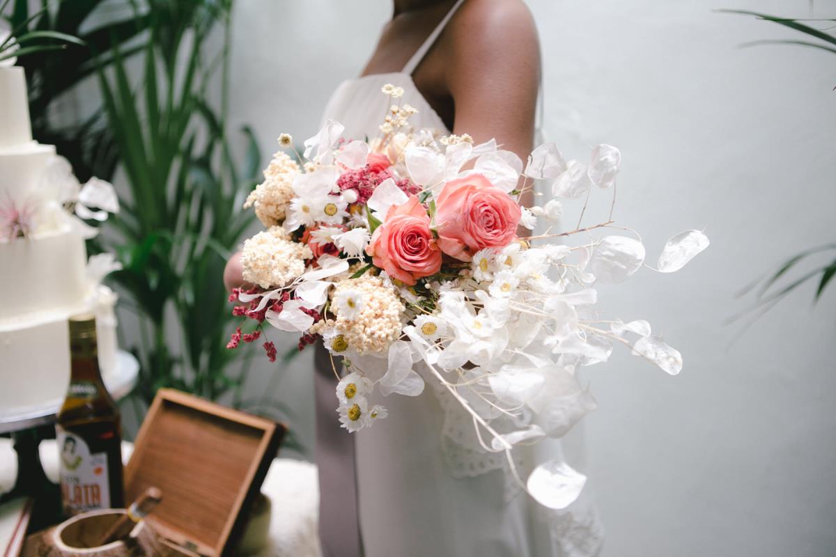 Alternative Weddings Styled Shoot | Laura Stramacchia | Wedding Photography
