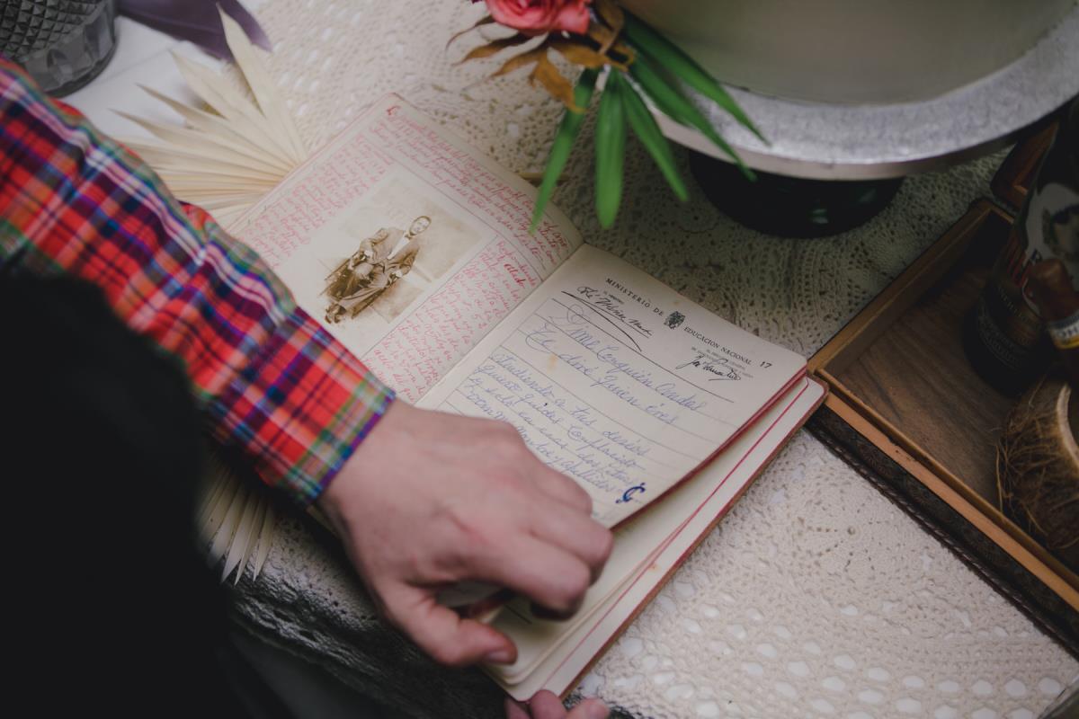 Alternative Weddings Styled Shoot | Laura Stramacchia | Wedding Photography
