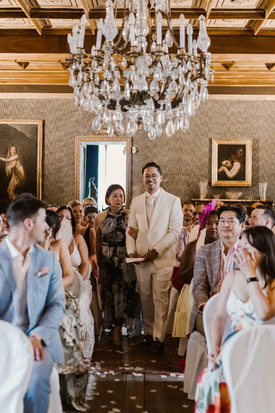 walking down the aisle | Laura Stramacchia | Wedding Photography