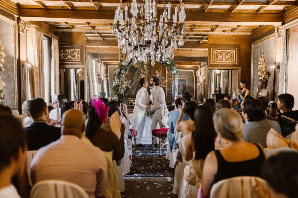 kiss | Laura Stramacchia | Wedding Photography