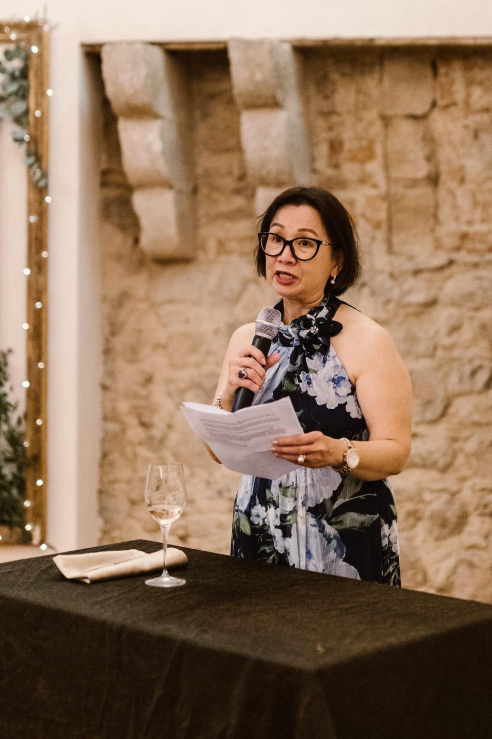 mother of the groom's speech | Laura Stramacchia | Wedding Photography